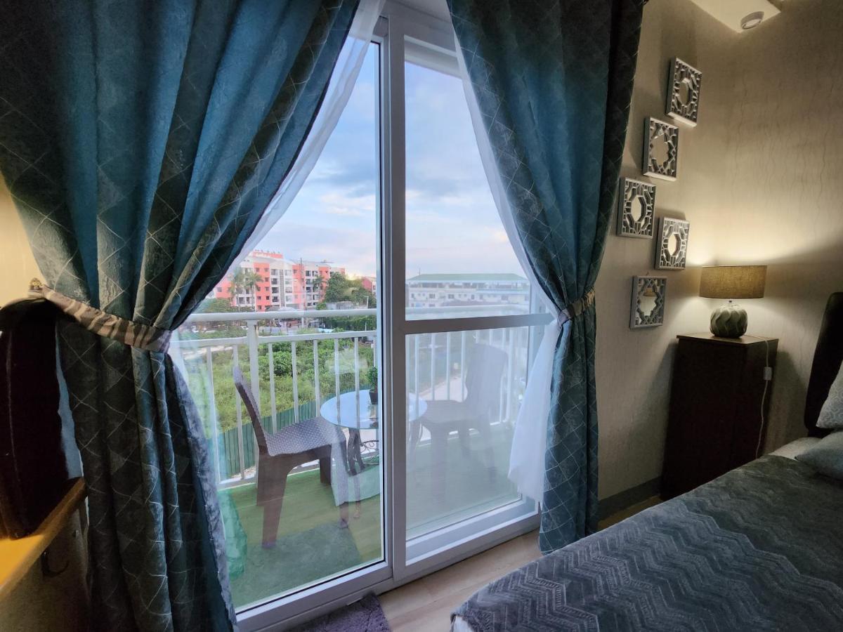 Condo Azur Suites A326 Amani Resorts Residences , 5 Minutes Airport, Netflix, Stylish, Cozy With Luxurious Swimming Pool Мактан Екстер'єр фото